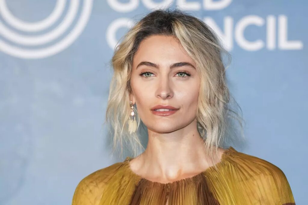 Paris Jackson – Ái nữ Michael Jackson hối hận kể lại quá khứ nghiện ngập