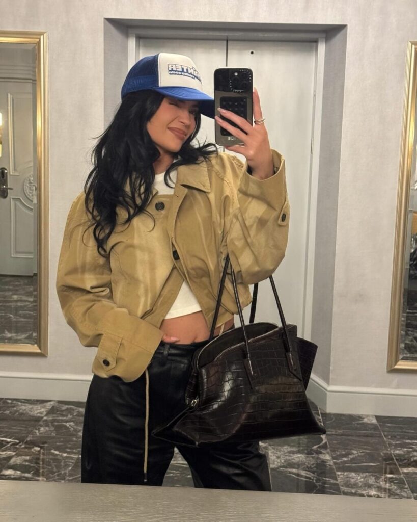 Kylie trong trang phục đời thường